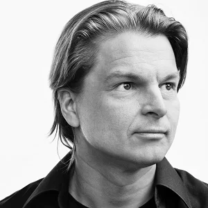 Muotoilija Mikko Laakkonen